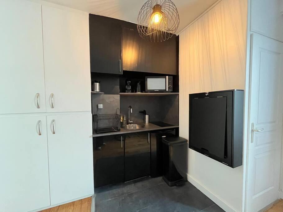 Central Typical Parisian Studio المظهر الخارجي الصورة