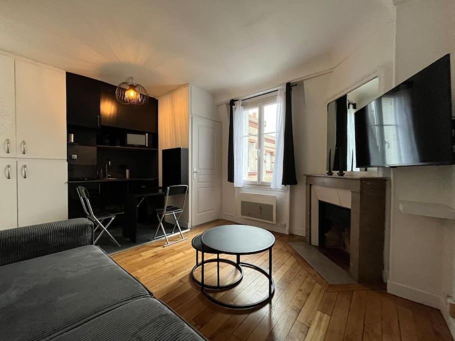 Central Typical Parisian Studio المظهر الخارجي الصورة